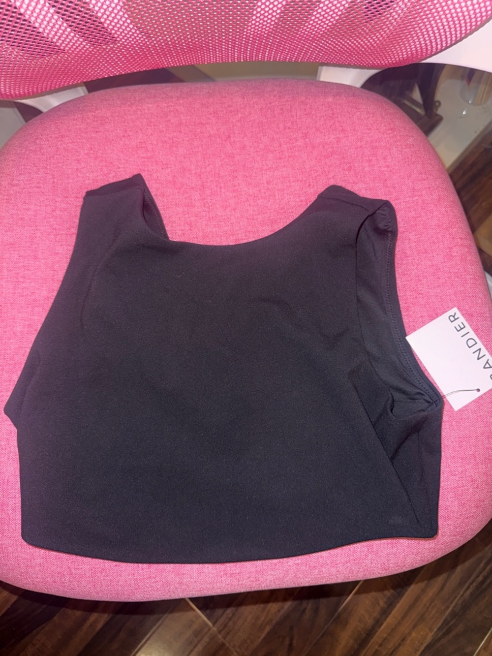 Bandier sport bra M